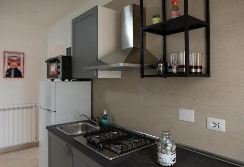 آپارتمان 1 خوابه, Vitti Apartment