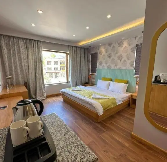 デラックスルーム, Maple House, Leh, Ladakh