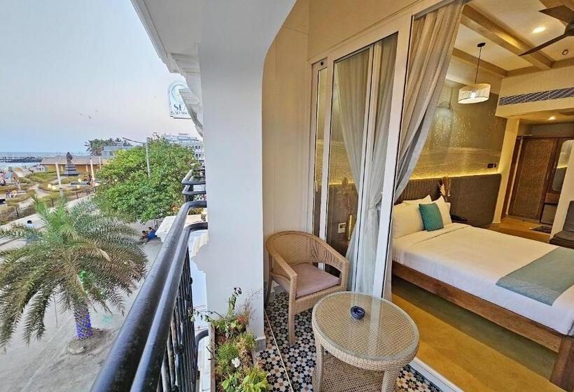 سوییت با چشمانداز دریا, Sea Gadabout Seaside Stays