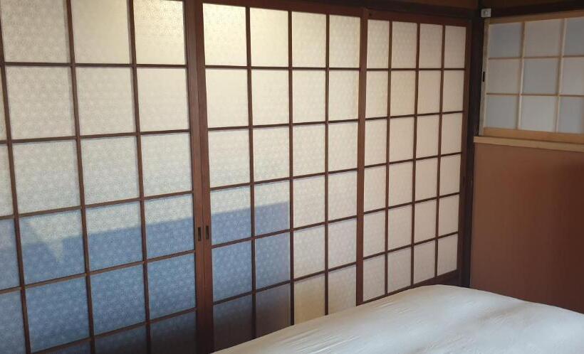スタンダードトリプルルーム, Johns House じょんのやど