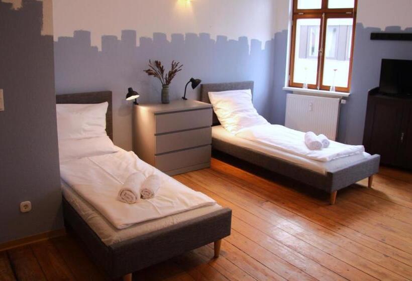 اتاق استاندارد سه نفره, Peter Apartments   Zentrale Innenstadtlage
