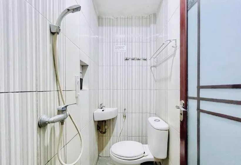 デラックスルーム, Reddoorz @ Best Hotel Jalan Dr. Sutomo Siantar