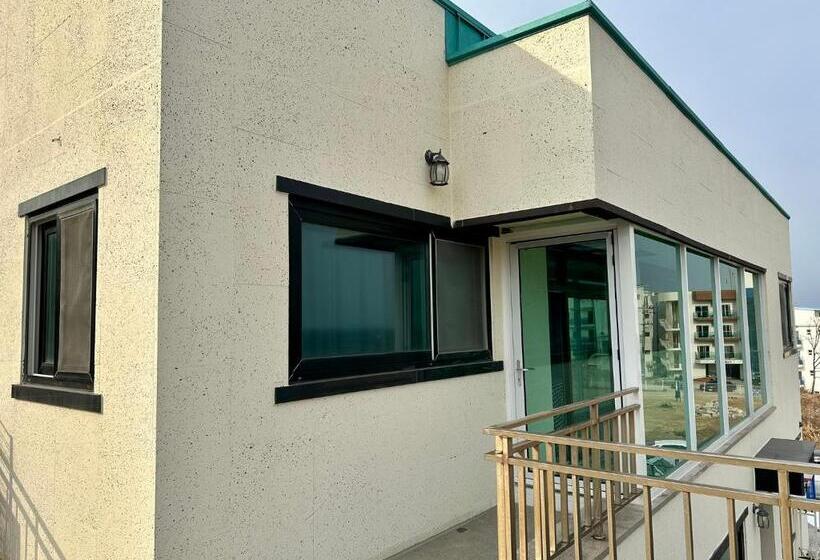 Вилла 3 Спальни, Fullhouse 6to10