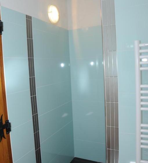 غرفة قياسية مزوَّدة بتراس, La Ferme Du Valdeyron