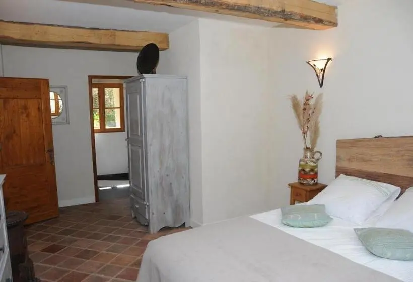 テラス付きスタンダードルーム, La Ferme Du Valdeyron
