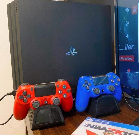 آپارتمان 1 خوابه, Console And Chill