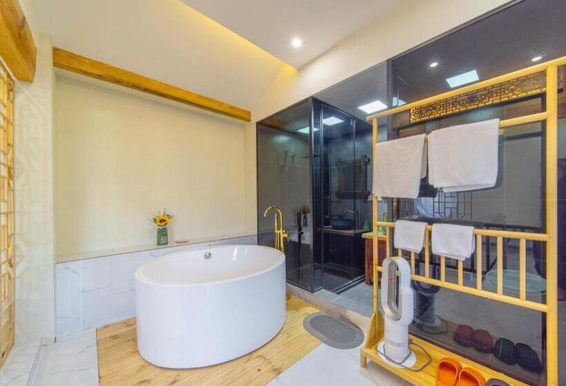 キングサイズベッドのスタンダードルーム, Gegehouse   Lijiang Old Town