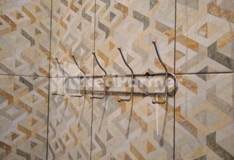 غرفة قياسية, Lh101 Guest House Syariah Near Makam Sunan Bonang Redpartner