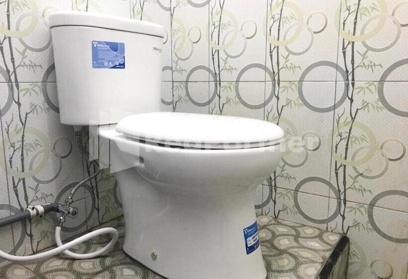 غرفة قياسية فردية, Lh101 Guest House Syariah Near Makam Sunan Bonang Redpartner