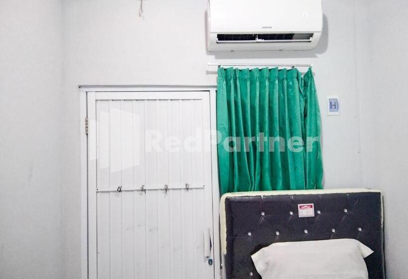 غرفة قياسية فردية, Lh101 Guest House Syariah Near Makam Sunan Bonang Redpartner