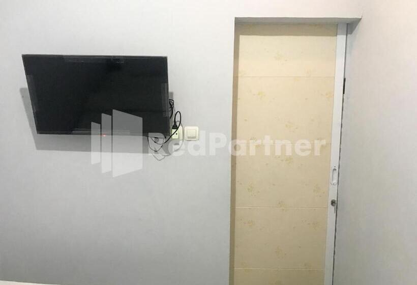 Номер Стандарт Индивидуальный, Lh101 Guest House Syariah Near Makam Sunan Bonang Redpartner