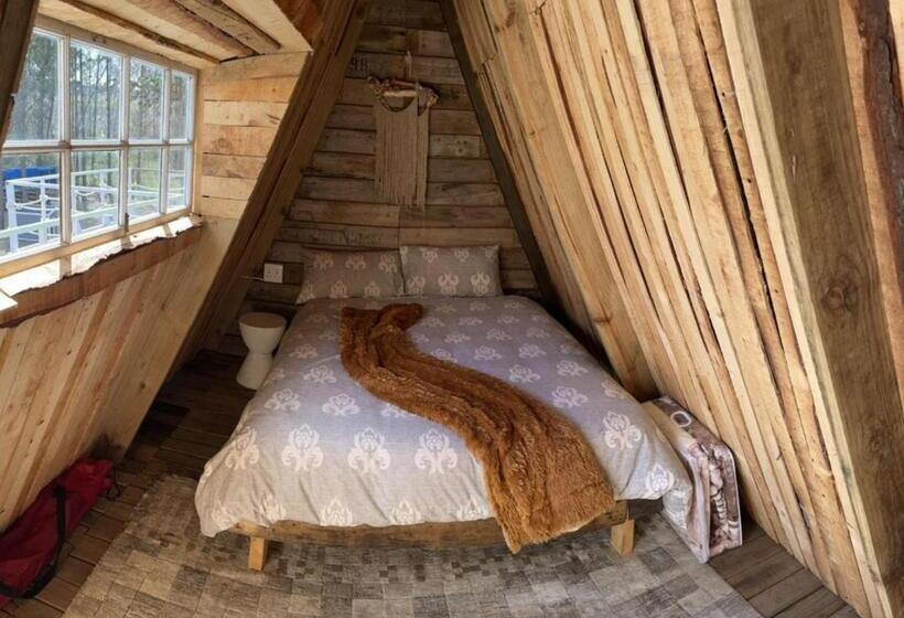 غرفة قياسية مزوَّدة بشُرفة, Merrily Down The Stream B&b