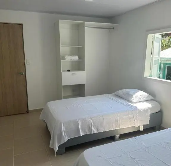 ベーシックルーム, Leonor’s Guest House