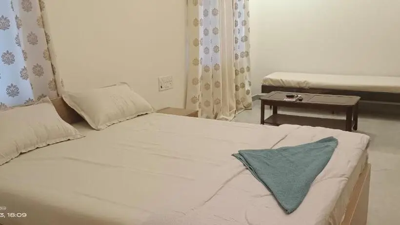 ファミリールーム, Prs Creek Side Home Stay Villa