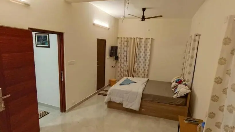 ファミリールーム, Prs Creek Side Home Stay Villa