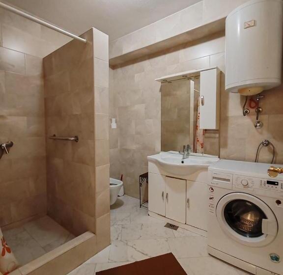 آپارتمان 2 خوابه, Villa Maxima U Blizini Plaže Sa Garažom I Sigurnosnom Kamerom