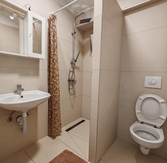 استودیو استاندارد با بالکن, Villa Maxima U Blizini Plaže Sa Garažom I Sigurnosnom Kamerom