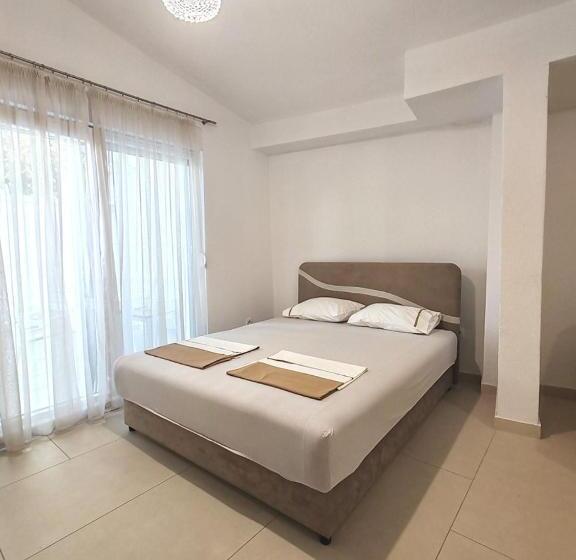 استودیو استاندارد با بالکن, Villa Maxima U Blizini Plaže Sa Garažom I Sigurnosnom Kamerom