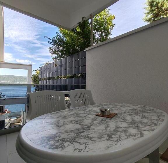 استودیو استاندارد با بالکن, Villa Maxima U Blizini Plaže Sa Garažom I Sigurnosnom Kamerom