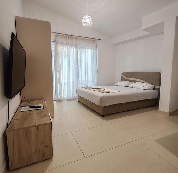 استودیو استاندارد با بالکن, Villa Maxima U Blizini Plaže Sa Garažom I Sigurnosnom Kamerom