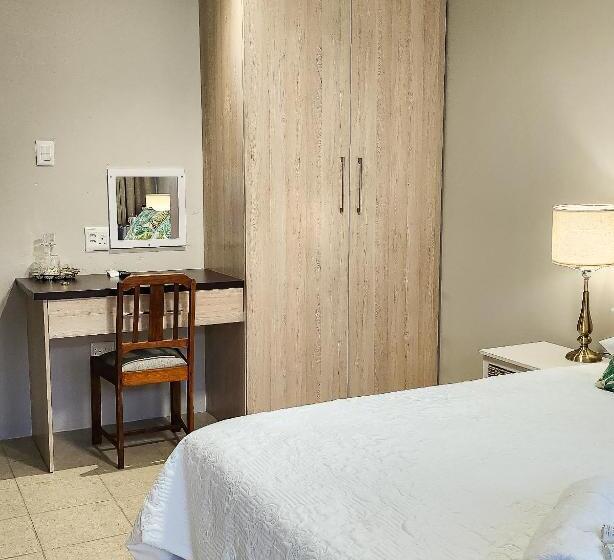 StandaardKamer, Waterlily Cove Guesthouse