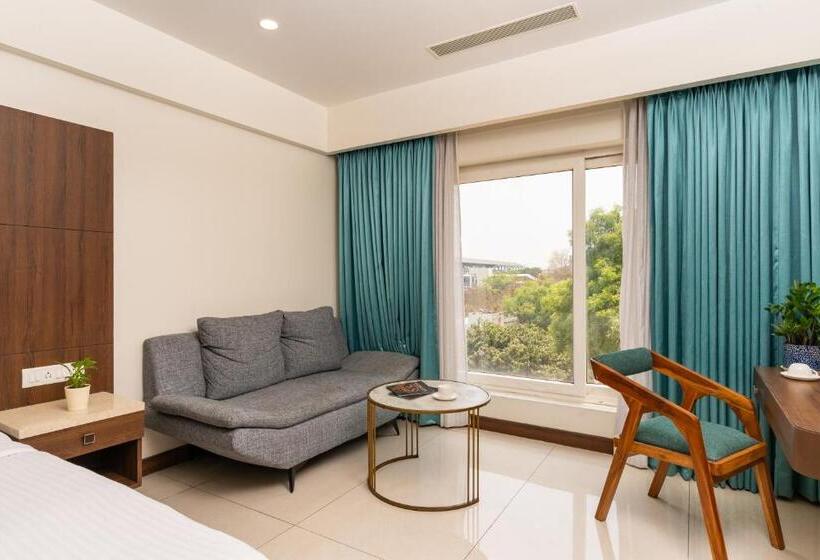 اتاق سوپریور با تخت بزرگ, Pincode Hotels By Yatri Nivas