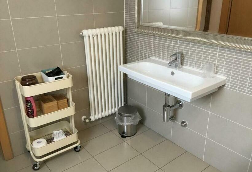 舒适型房间, B&b Ai Castagni