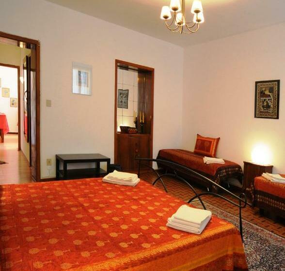 اتاق استاندارد چهارنفره با سرویس بهداشتی مشترک, B&b Arabesque