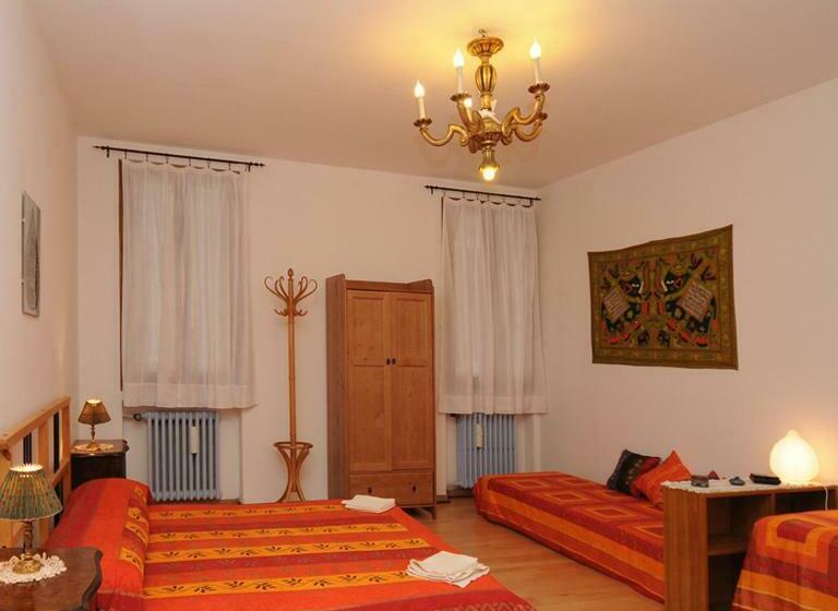 اتاق استاندارد با سرویس بهداشتی مشترک, B&b Arabesque