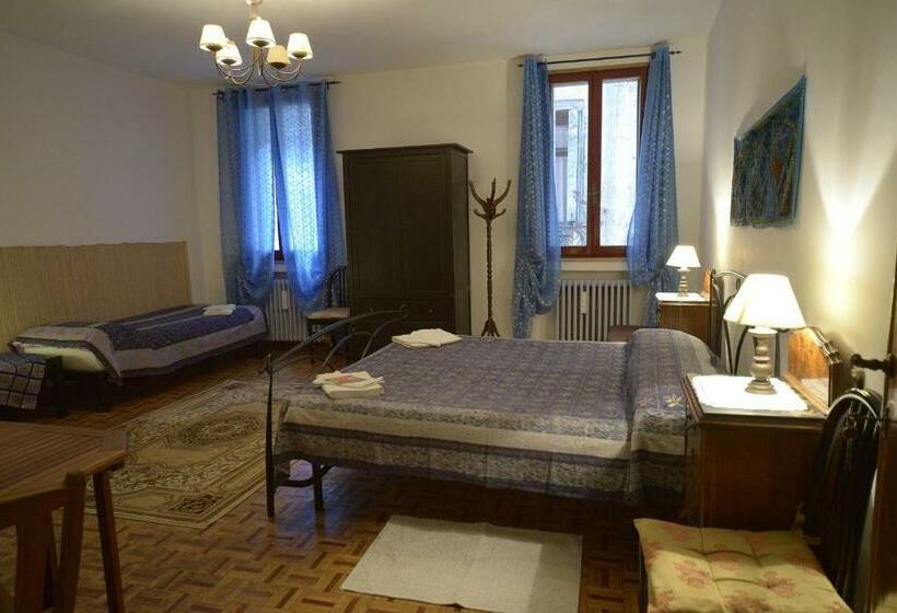 اتاق استاندارد چهارنفره با سرویس بهداشتی مشترک, B&b Arabesque