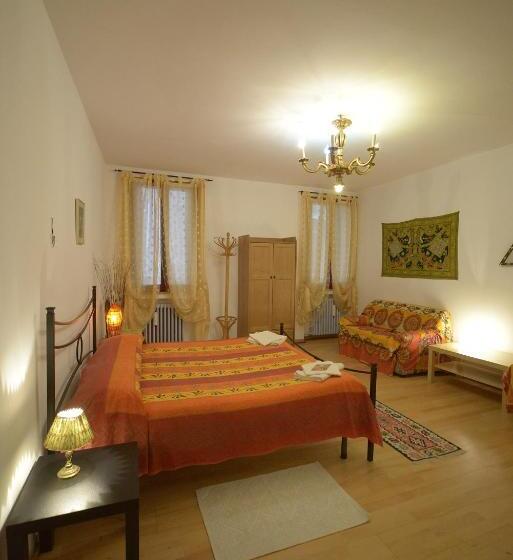 اتاق استاندارد با سرویس بهداشتی مشترک, B&b Arabesque