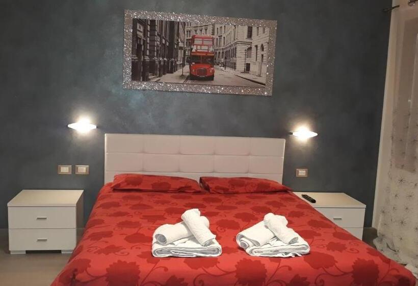 غرفة قياسية ثلاثية, B&b Casa Taty