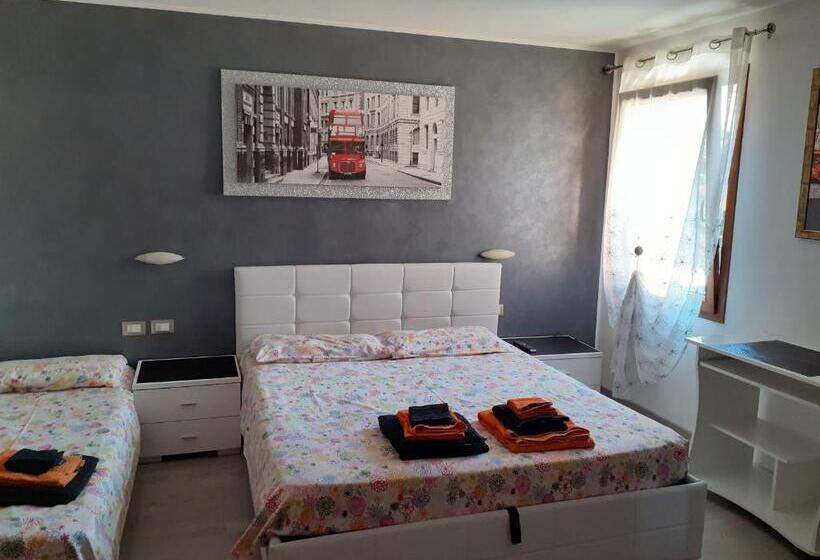 غرفة قياسية ثلاثية, B&b Casa Taty