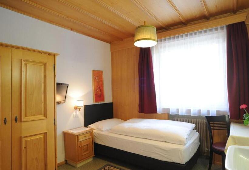 חדר בסיסי, B&b Hotel Heidi