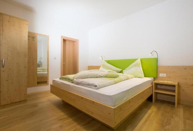 غرفة قياسية مزوَّدة بشُرفة, Gasserhof Garni & Apartment