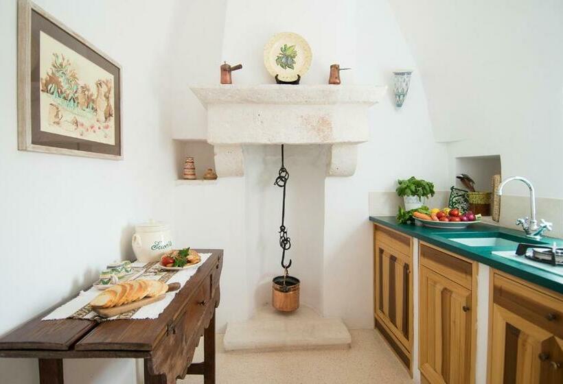 شقة غرفتين, Masseria Serralta