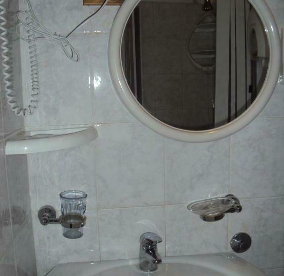 스탠다드 싱글 룸, Mirage