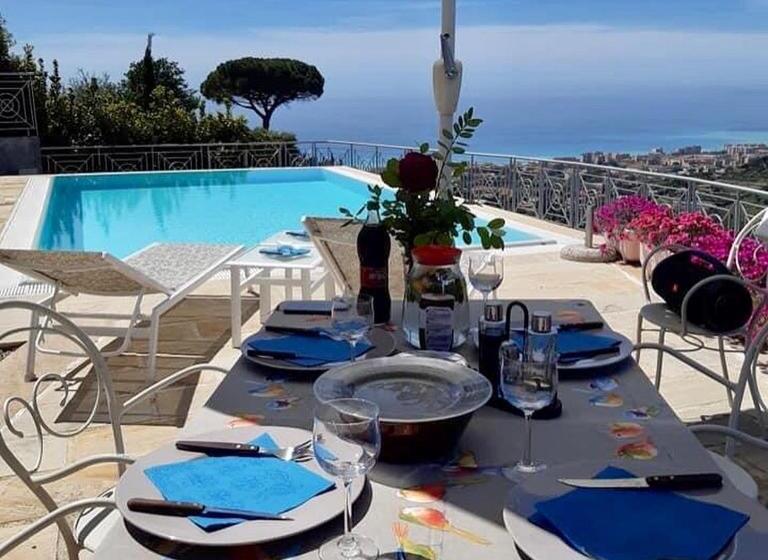 别墅: 1间卧室带游泳池, Villa Gaia   Luxury Villa, Pool & Wellness Rooms