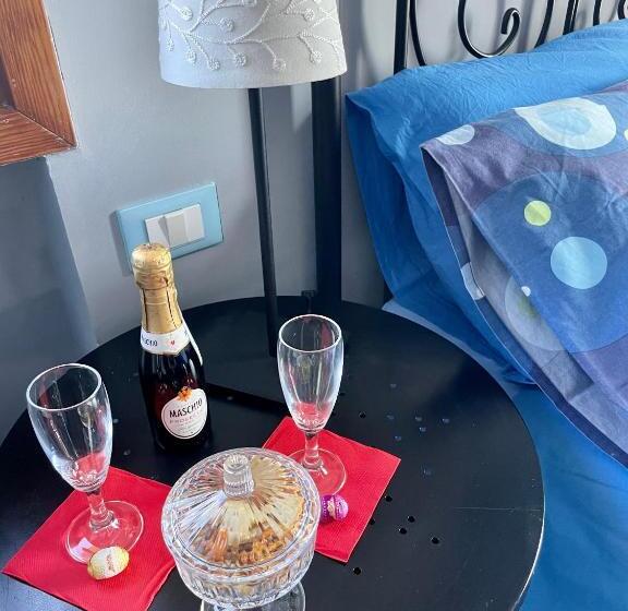 标准间带漩涡浴缸, Villa Gaia   Luxury Villa, Pool & Wellness Rooms