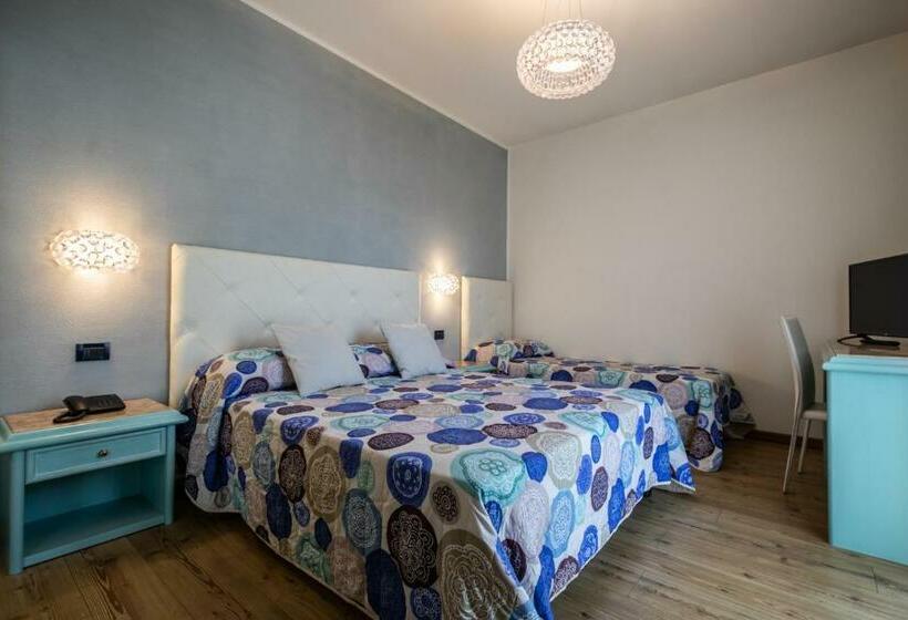 Номер Стандарт Трехместный, Grand Hotel Gortani