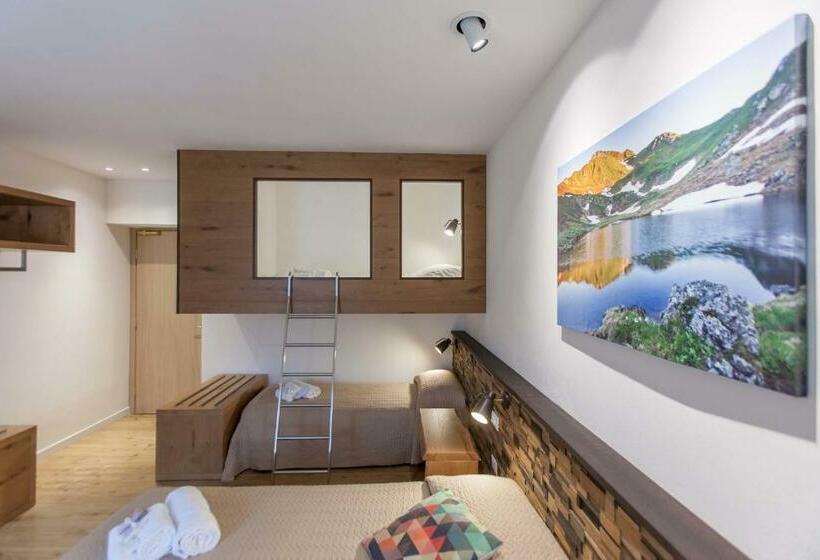 Четырехместный Номер Стандарт, Grand Hotel Gortani