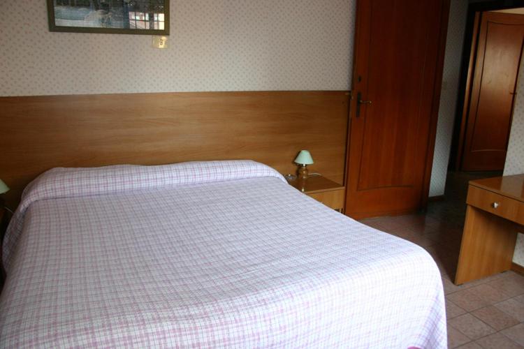 标准间, Albergo Anna