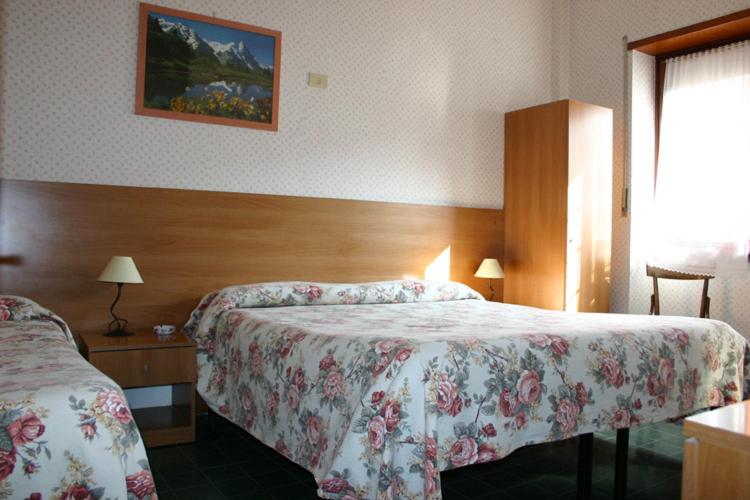 标准间, Albergo Anna