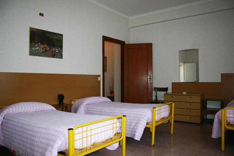 标准三人间, Albergo Anna