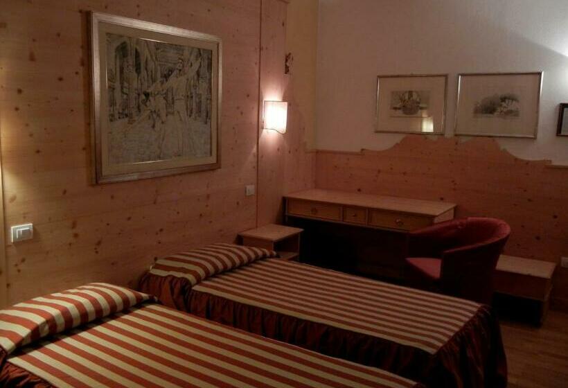 标准间带阳台, Albergo Da Gildo