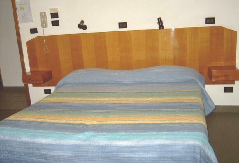 スタンダード４人部屋, Albergo Tirolo