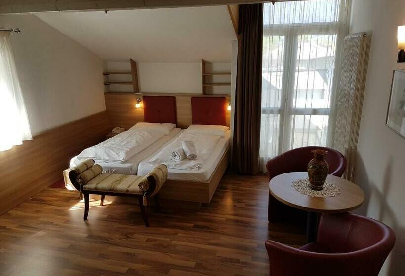 Номер Стандарт, Andreas Hofer