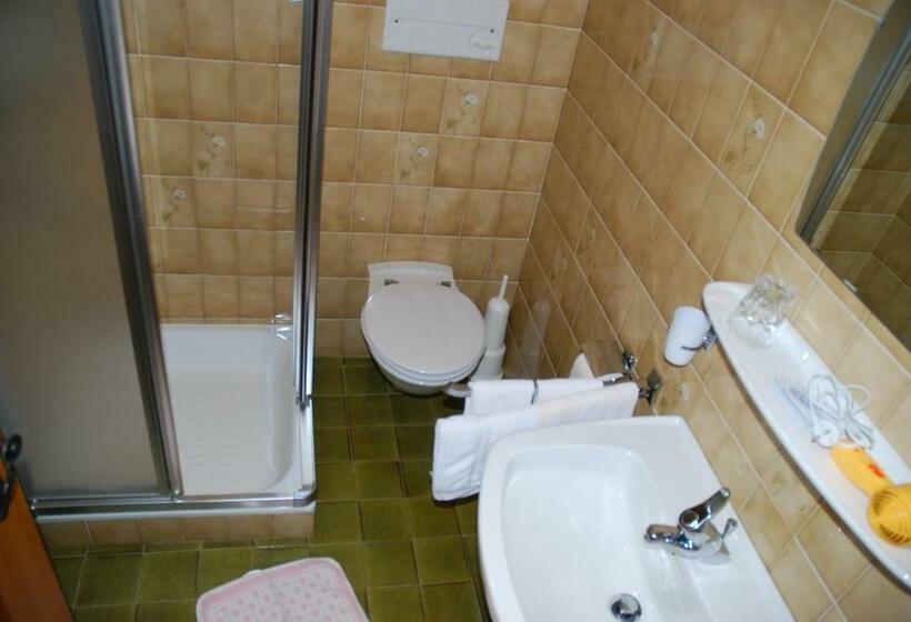 חדר סטנדרט עם מרפסת, B&b Hotel Heidi