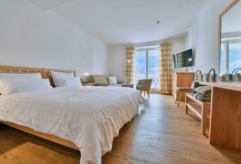 Номер Стандарт с Балконом, Belvedere   Adults Only   14 Plus