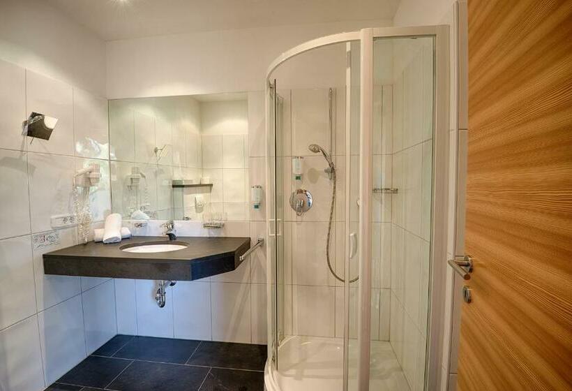 Номер Superior с Балконом, Belvedere   Adults Only   14 Plus